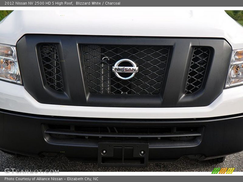 Blizzard White / Charcoal 2012 Nissan NV 2500 HD S High Roof