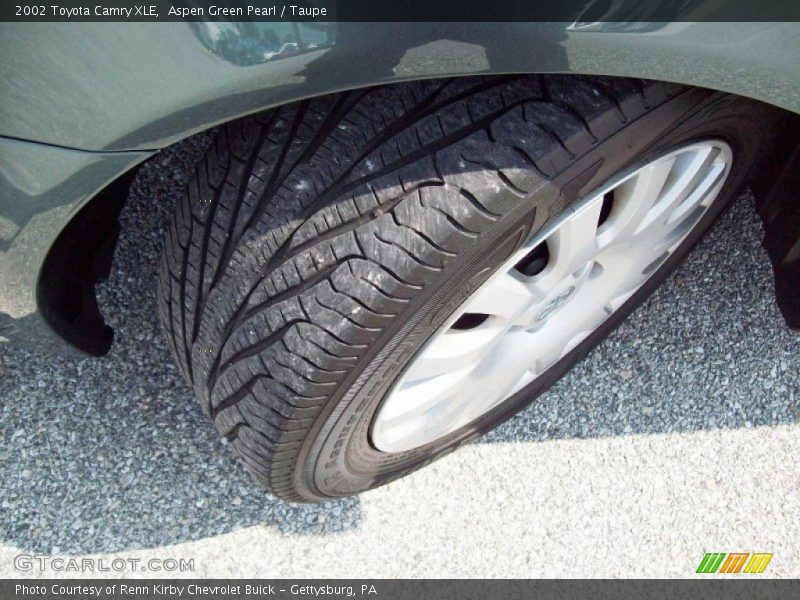 Aspen Green Pearl / Taupe 2002 Toyota Camry XLE