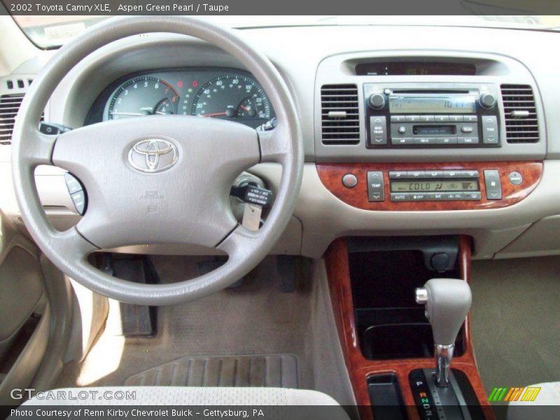 Aspen Green Pearl / Taupe 2002 Toyota Camry XLE