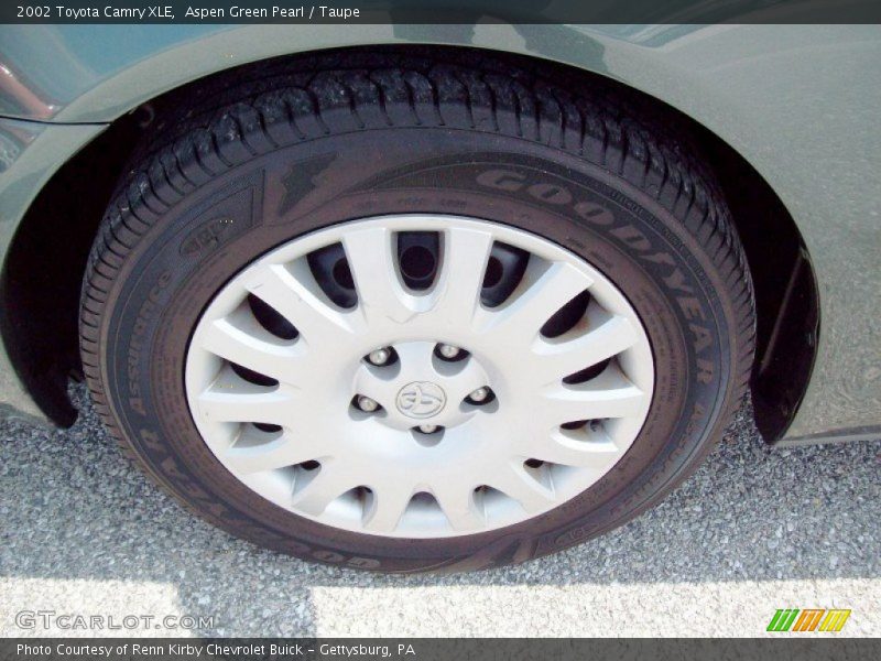 Aspen Green Pearl / Taupe 2002 Toyota Camry XLE