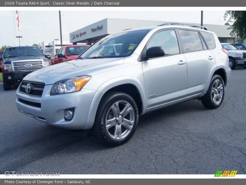 Front 3/4 View of 2009 RAV4 Sport