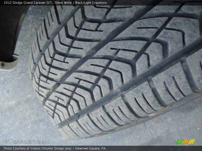 Stone White / Black/Light Graystone 2012 Dodge Grand Caravan SXT