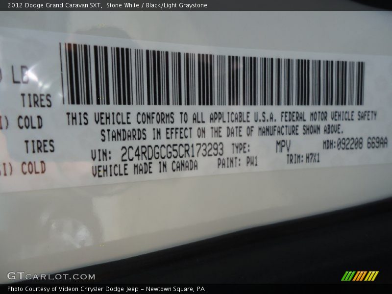 Stone White / Black/Light Graystone 2012 Dodge Grand Caravan SXT