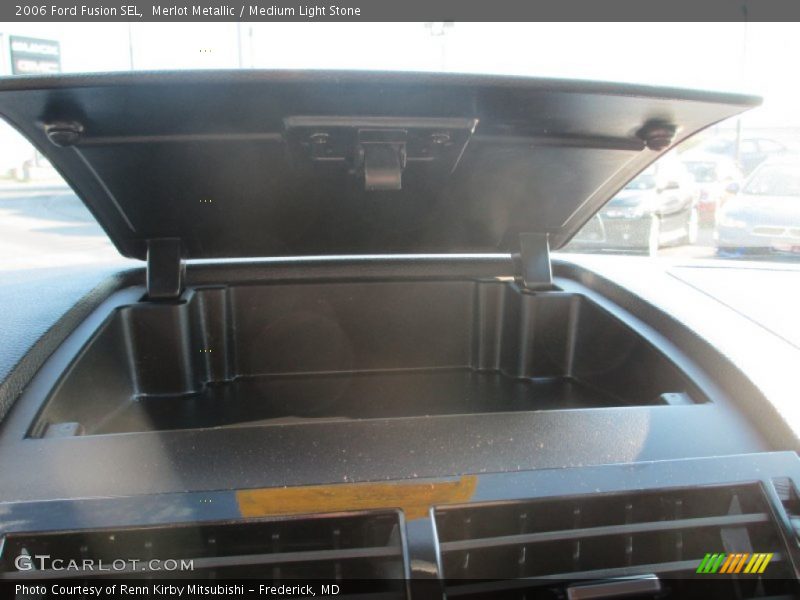 Merlot Metallic / Medium Light Stone 2006 Ford Fusion SEL