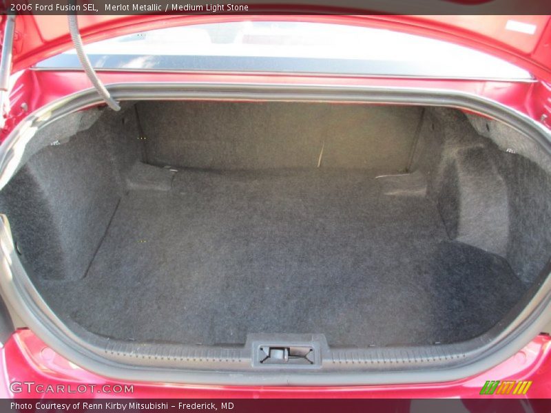 Merlot Metallic / Medium Light Stone 2006 Ford Fusion SEL