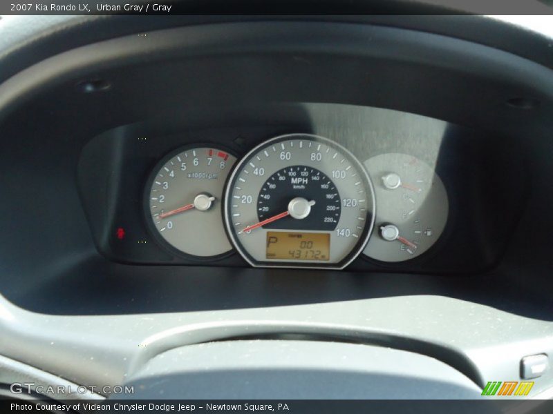 Urban Gray / Gray 2007 Kia Rondo LX