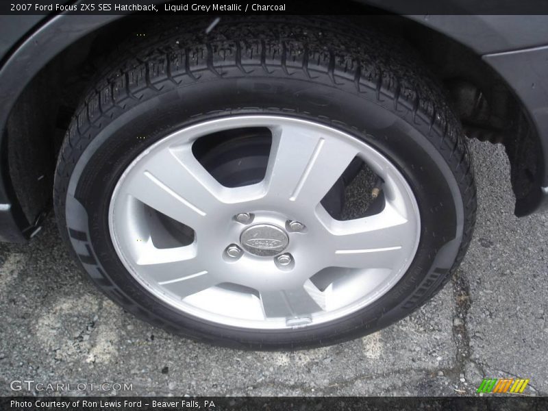 Liquid Grey Metallic / Charcoal 2007 Ford Focus ZX5 SES Hatchback