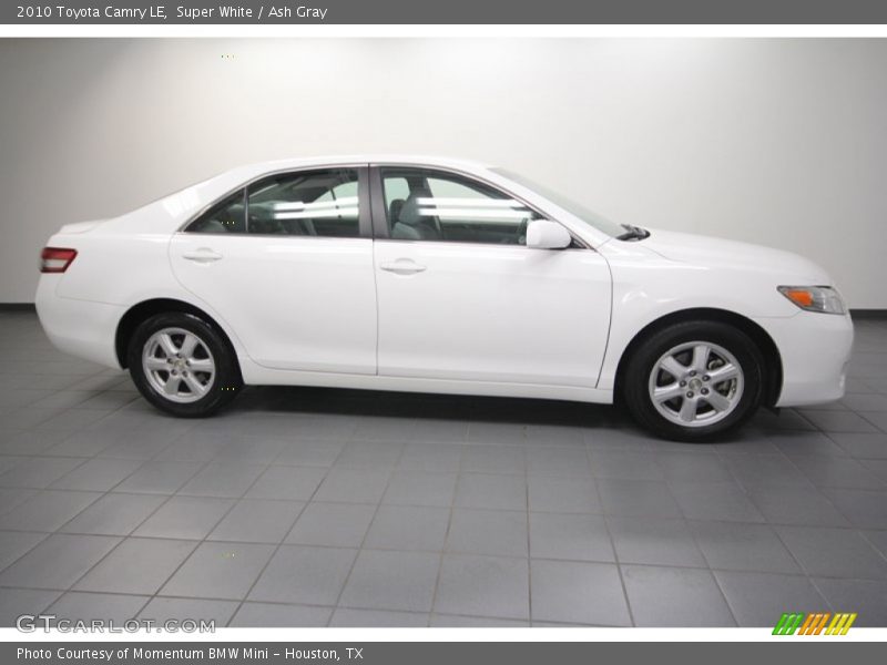 Super White / Ash Gray 2010 Toyota Camry LE