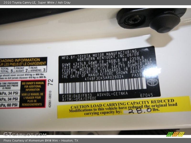 Super White / Ash Gray 2010 Toyota Camry LE