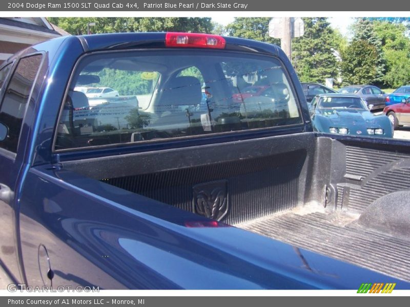 Patriot Blue Pearl / Dark Slate Gray 2004 Dodge Ram 1500 SLT Quad Cab 4x4