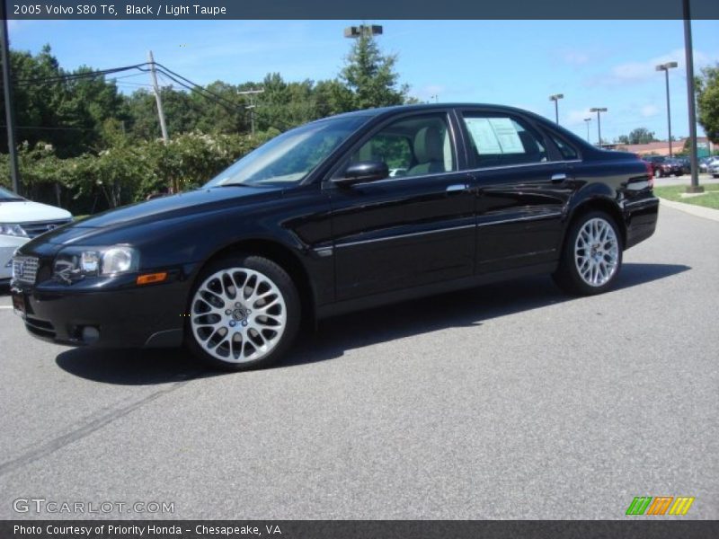 Black / Light Taupe 2005 Volvo S80 T6