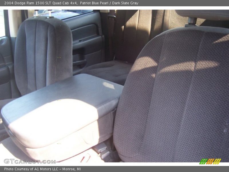 Patriot Blue Pearl / Dark Slate Gray 2004 Dodge Ram 1500 SLT Quad Cab 4x4