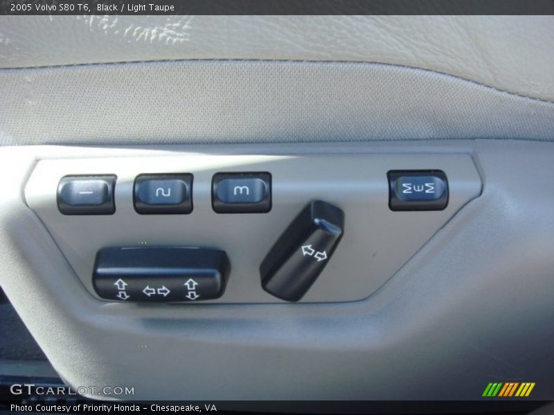 Black / Light Taupe 2005 Volvo S80 T6