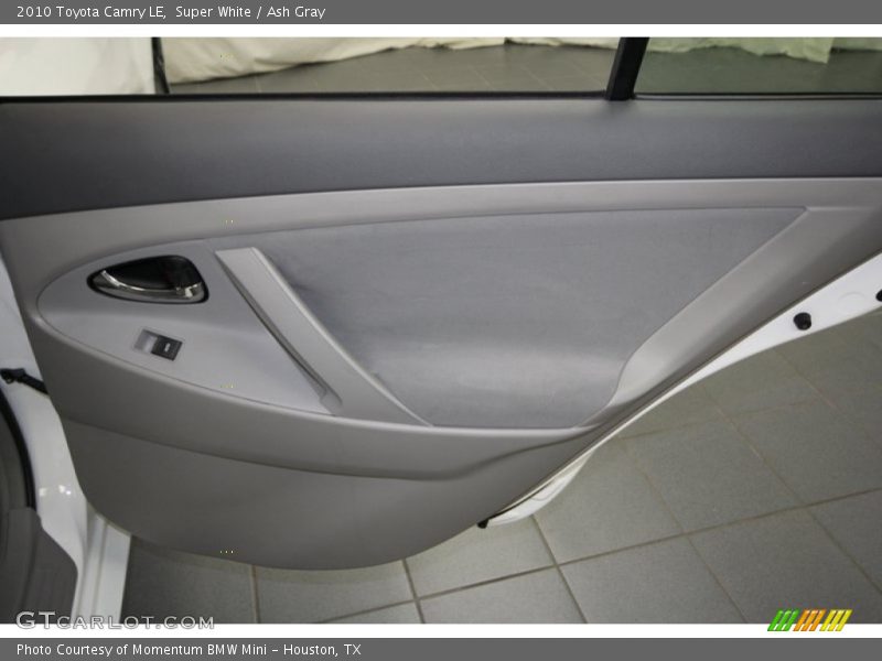 Super White / Ash Gray 2010 Toyota Camry LE