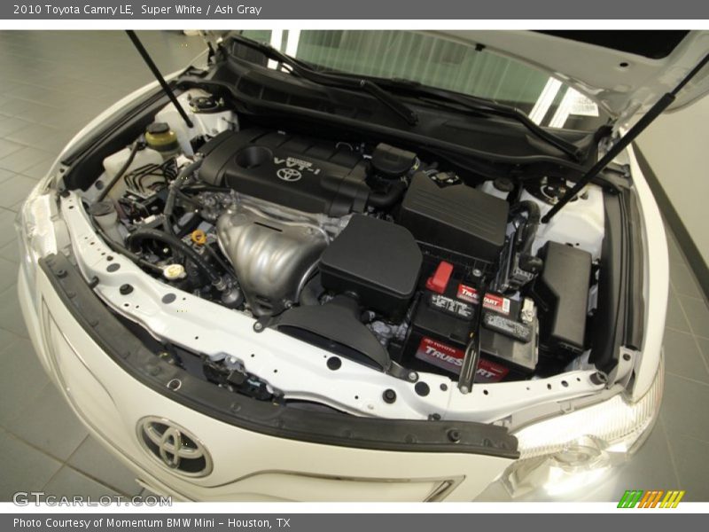 Super White / Ash Gray 2010 Toyota Camry LE