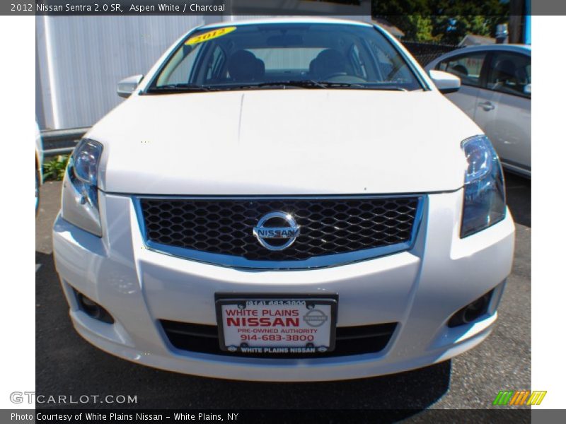 Aspen White / Charcoal 2012 Nissan Sentra 2.0 SR