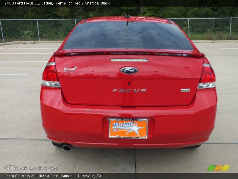 Vermillion Red / Charcoal Black 2008 Ford Focus SES Sedan