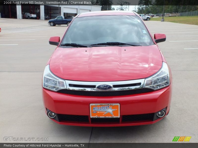 Vermillion Red / Charcoal Black 2008 Ford Focus SES Sedan