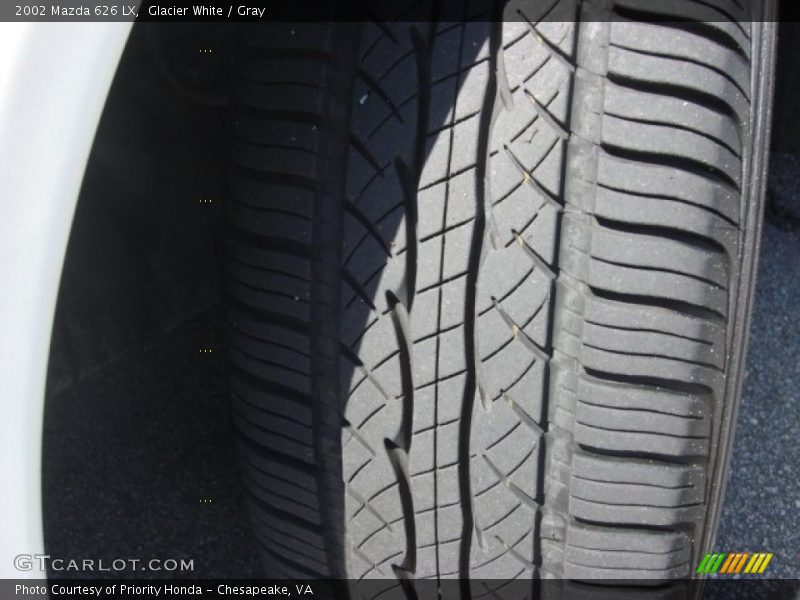 Glacier White / Gray 2002 Mazda 626 LX