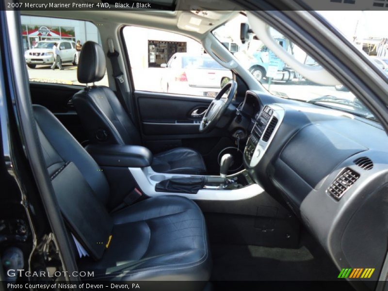 Front Seat of 2007 Mariner Premier 4WD