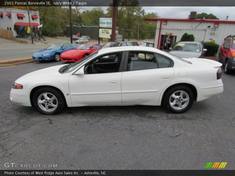 Ivory White / Taupe 2001 Pontiac Bonneville SE