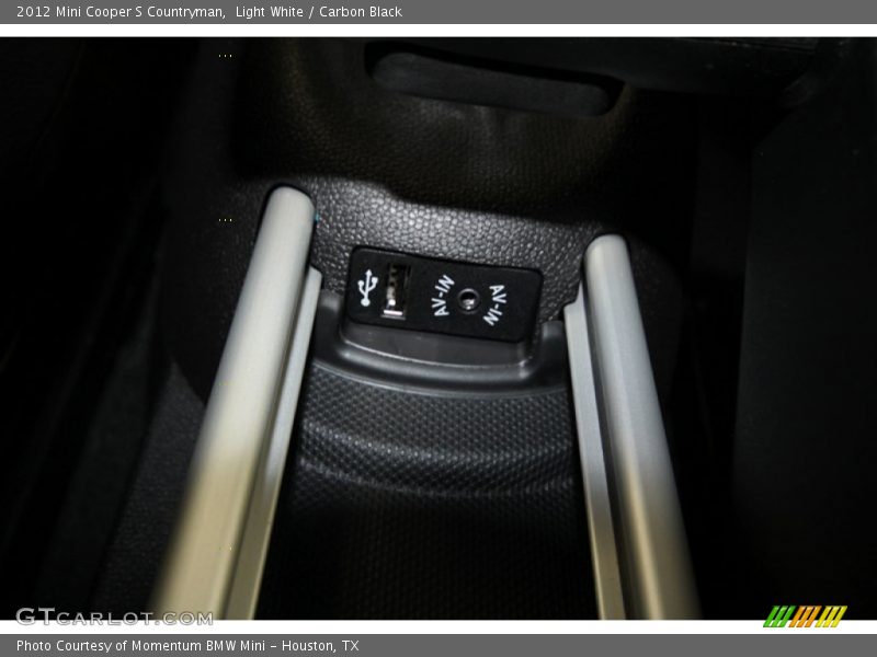 Light White / Carbon Black 2012 Mini Cooper S Countryman