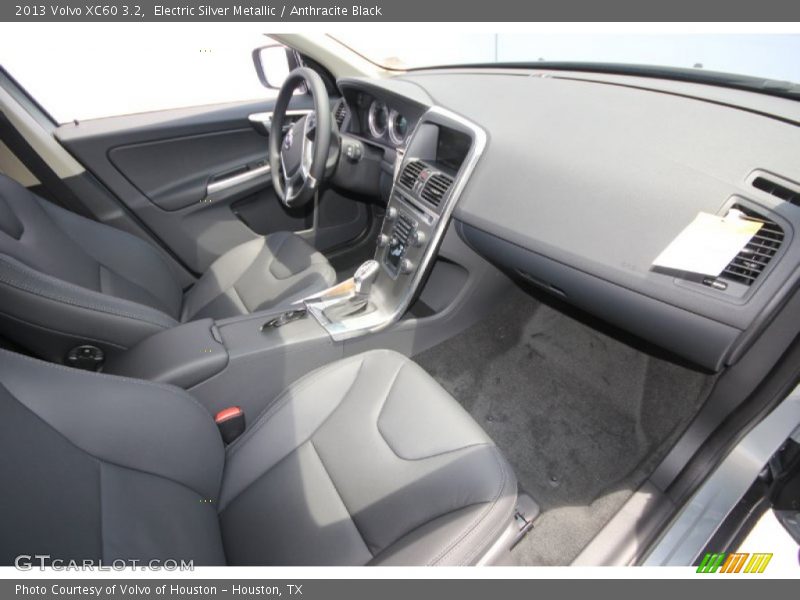 Electric Silver Metallic / Anthracite Black 2013 Volvo XC60 3.2