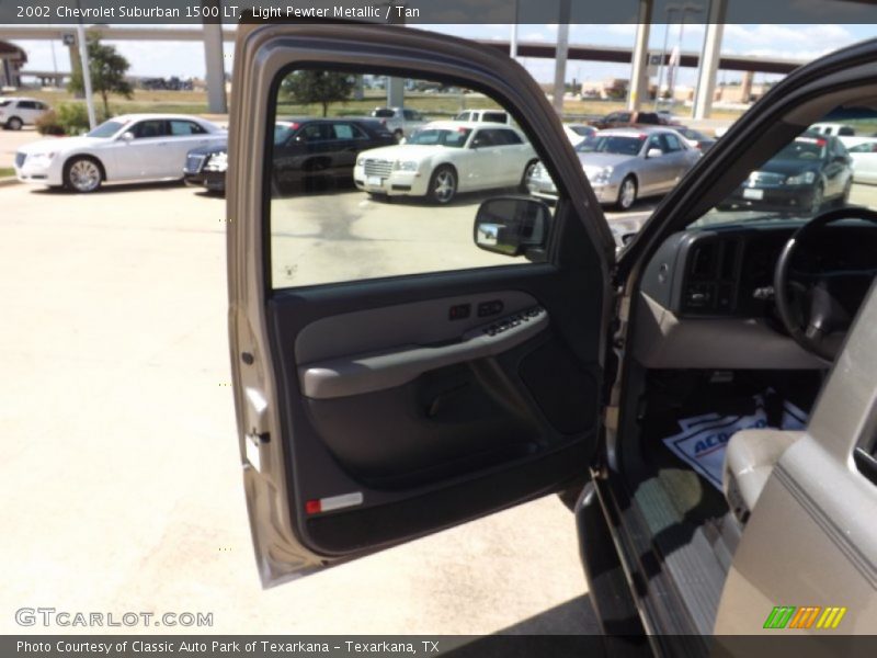 Light Pewter Metallic / Tan 2002 Chevrolet Suburban 1500 LT