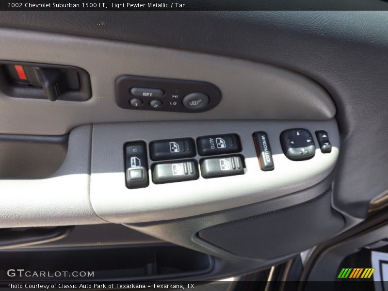 Light Pewter Metallic / Tan 2002 Chevrolet Suburban 1500 LT