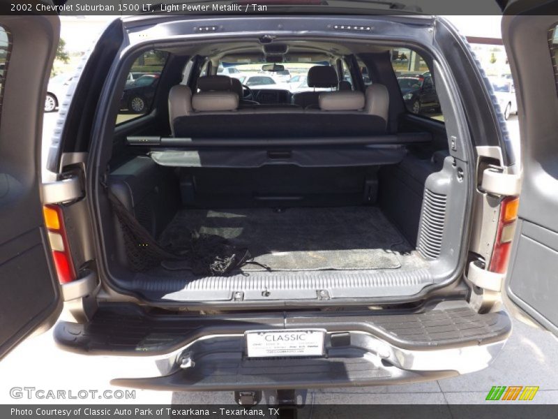 Light Pewter Metallic / Tan 2002 Chevrolet Suburban 1500 LT