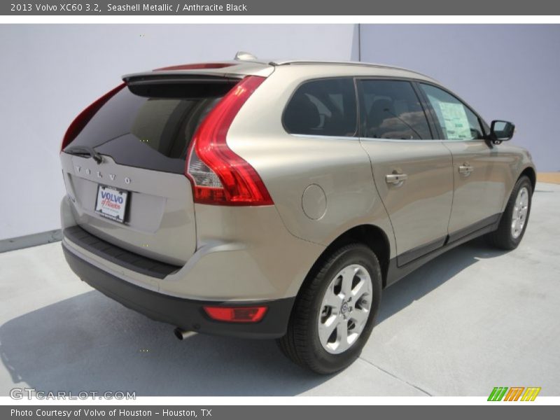 Seashell Metallic / Anthracite Black 2013 Volvo XC60 3.2