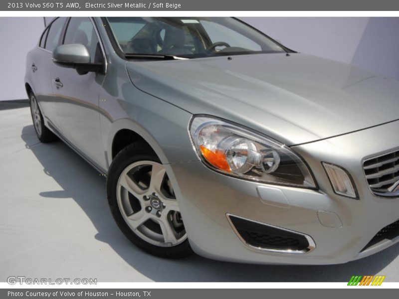 Electric Silver Metallic / Soft Beige 2013 Volvo S60 T5 AWD