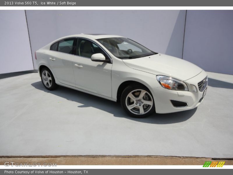 Ice White / Soft Beige 2013 Volvo S60 T5