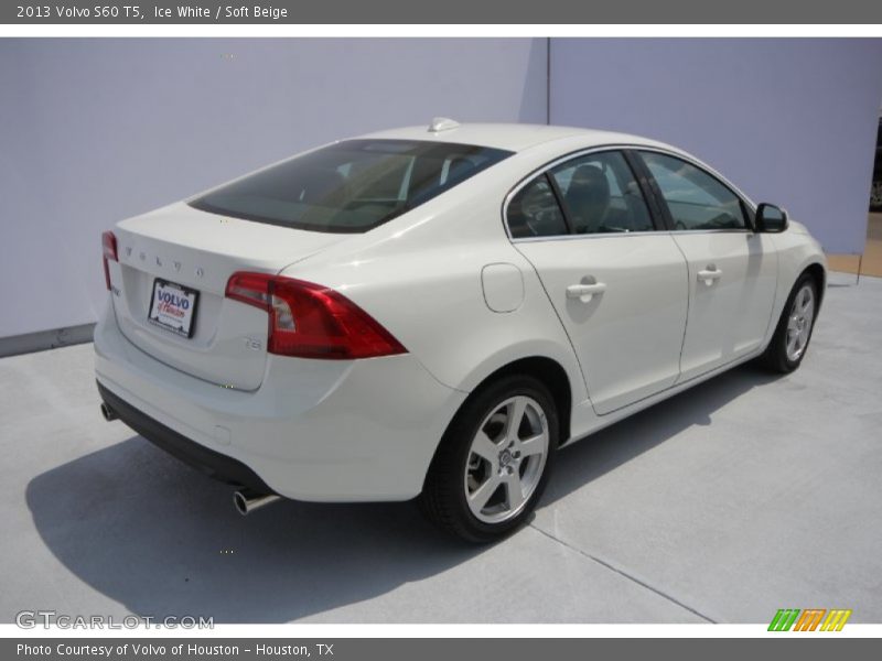 Ice White / Soft Beige 2013 Volvo S60 T5