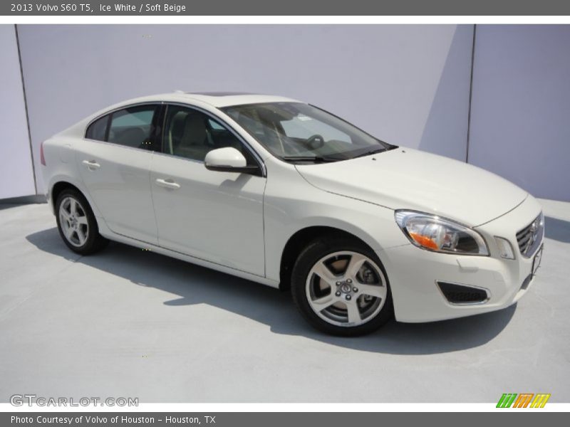 Ice White / Soft Beige 2013 Volvo S60 T5