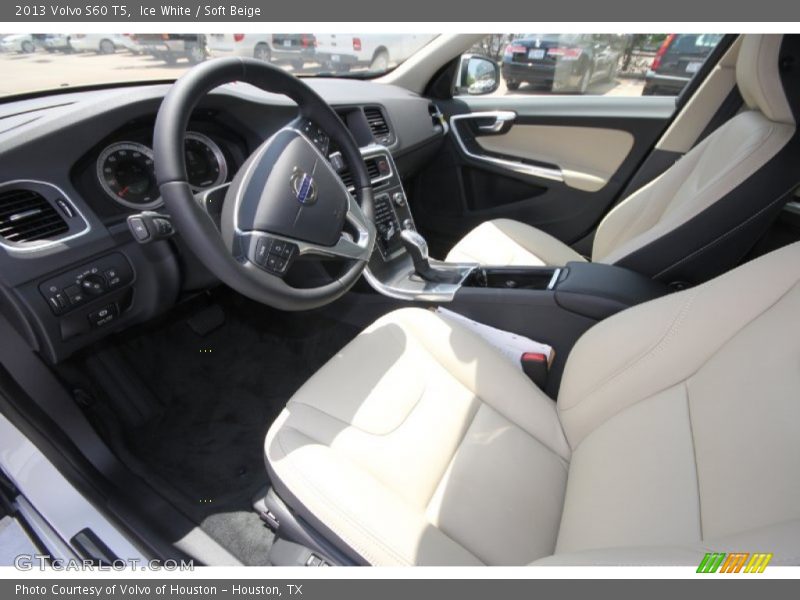 Ice White / Soft Beige 2013 Volvo S60 T5