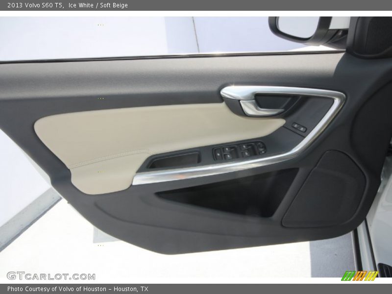 Ice White / Soft Beige 2013 Volvo S60 T5