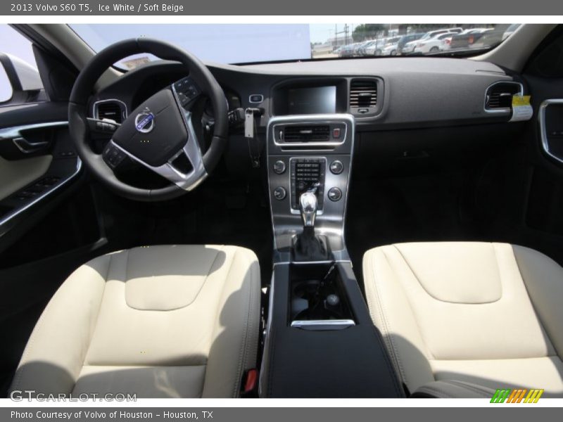 Ice White / Soft Beige 2013 Volvo S60 T5