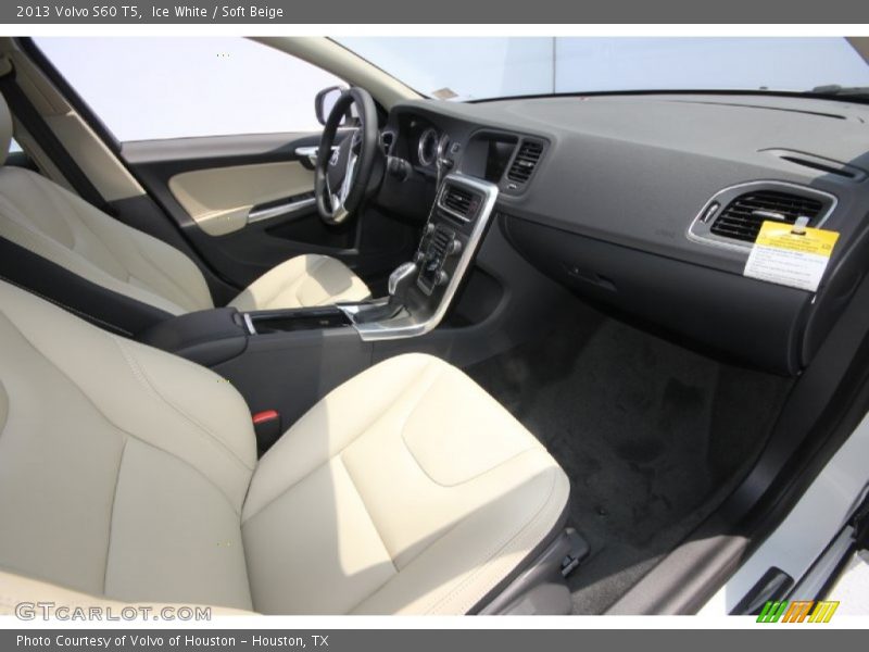 Ice White / Soft Beige 2013 Volvo S60 T5