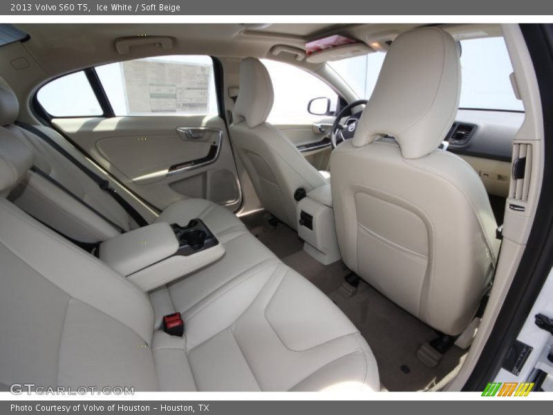 Ice White / Soft Beige 2013 Volvo S60 T5