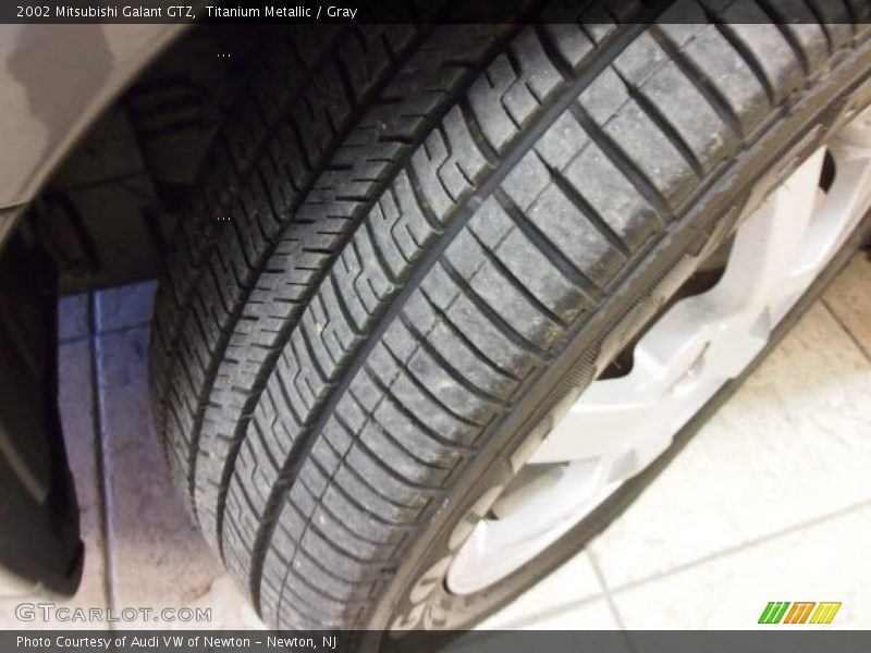 Titanium Metallic / Gray 2002 Mitsubishi Galant GTZ