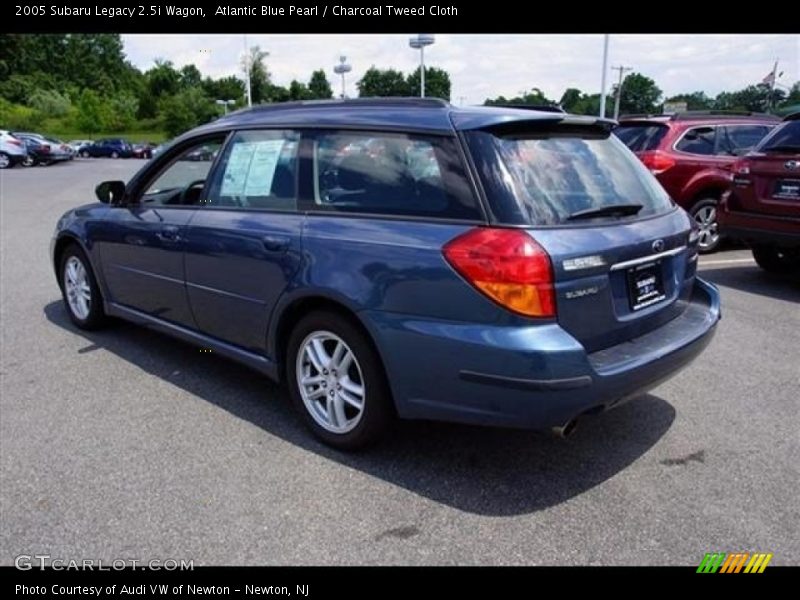 Atlantic Blue Pearl / Charcoal Tweed Cloth 2005 Subaru Legacy 2.5i Wagon