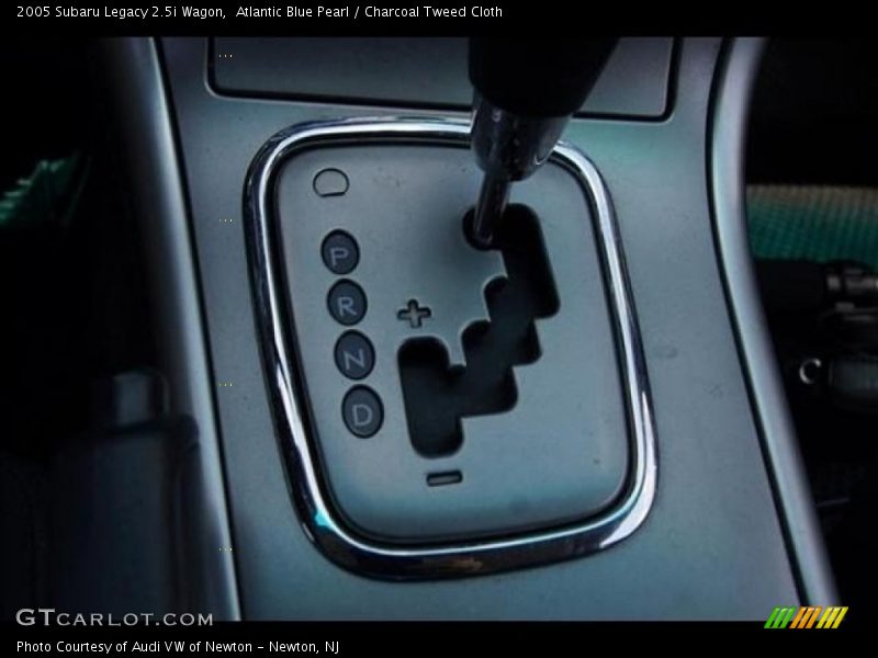 Atlantic Blue Pearl / Charcoal Tweed Cloth 2005 Subaru Legacy 2.5i Wagon