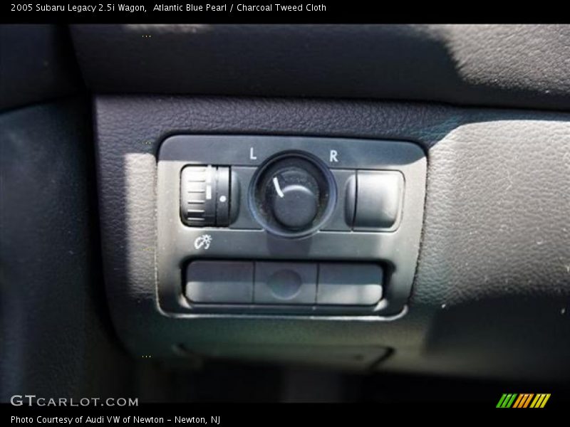Atlantic Blue Pearl / Charcoal Tweed Cloth 2005 Subaru Legacy 2.5i Wagon