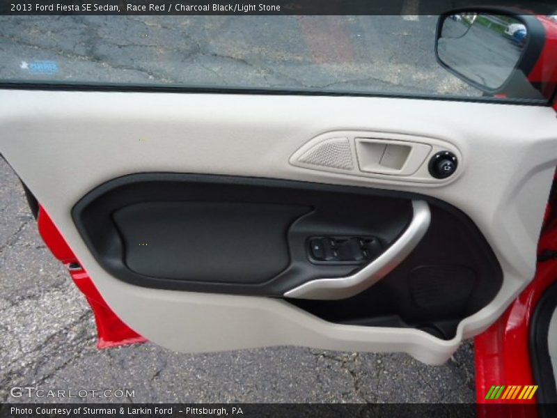 Door Panel of 2013 Fiesta SE Sedan