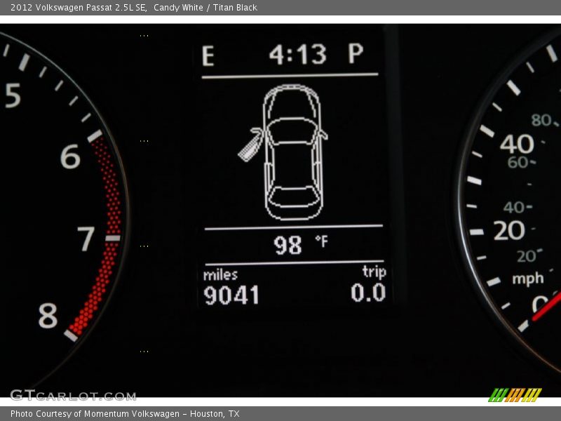 Candy White / Titan Black 2012 Volkswagen Passat 2.5L SE