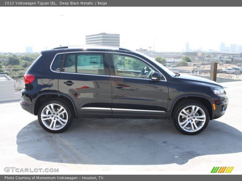 Deep Black Metallic / Beige 2013 Volkswagen Tiguan SEL
