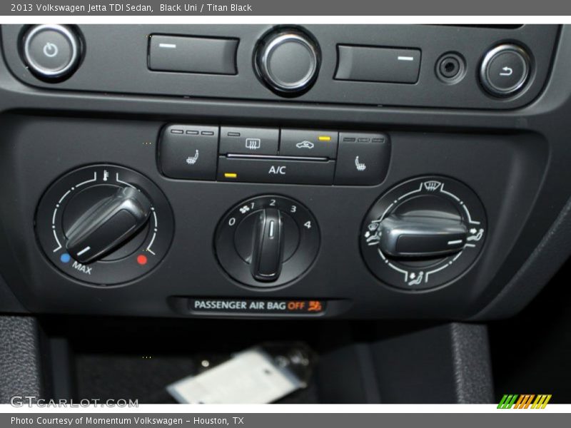 Black Uni / Titan Black 2013 Volkswagen Jetta TDI Sedan