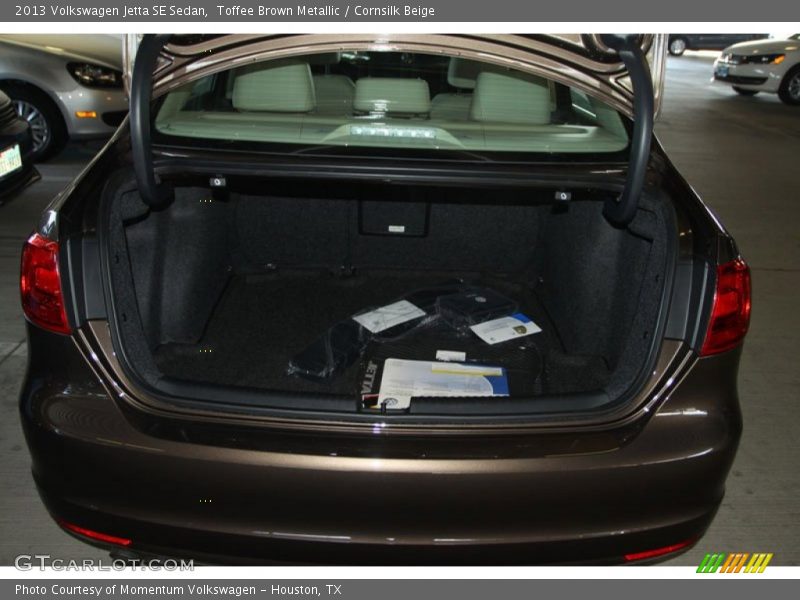 Toffee Brown Metallic / Cornsilk Beige 2013 Volkswagen Jetta SE Sedan