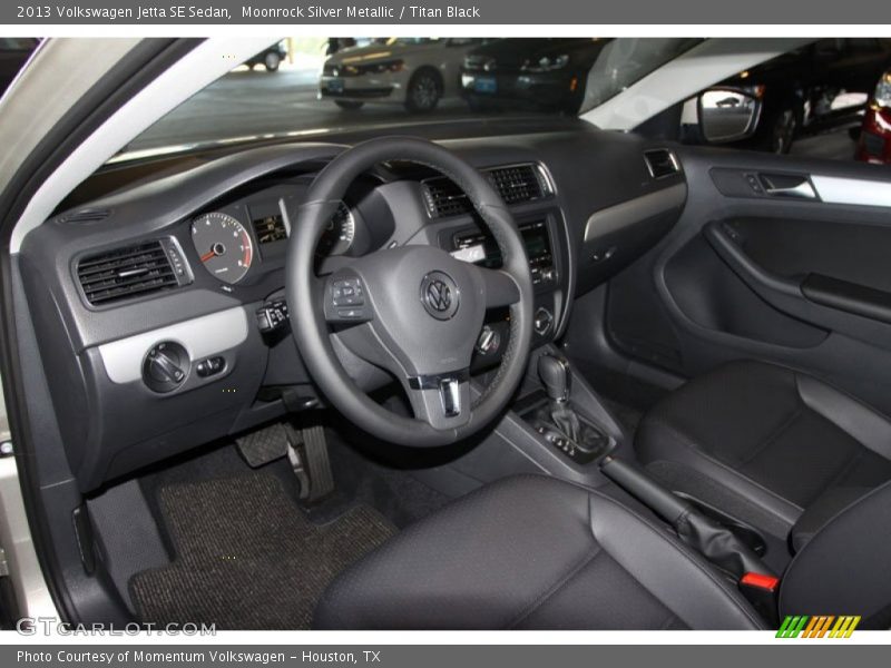 Moonrock Silver Metallic / Titan Black 2013 Volkswagen Jetta SE Sedan